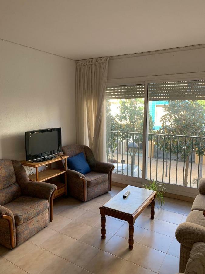 Apartamento Cambrilsfornia Exterior foto