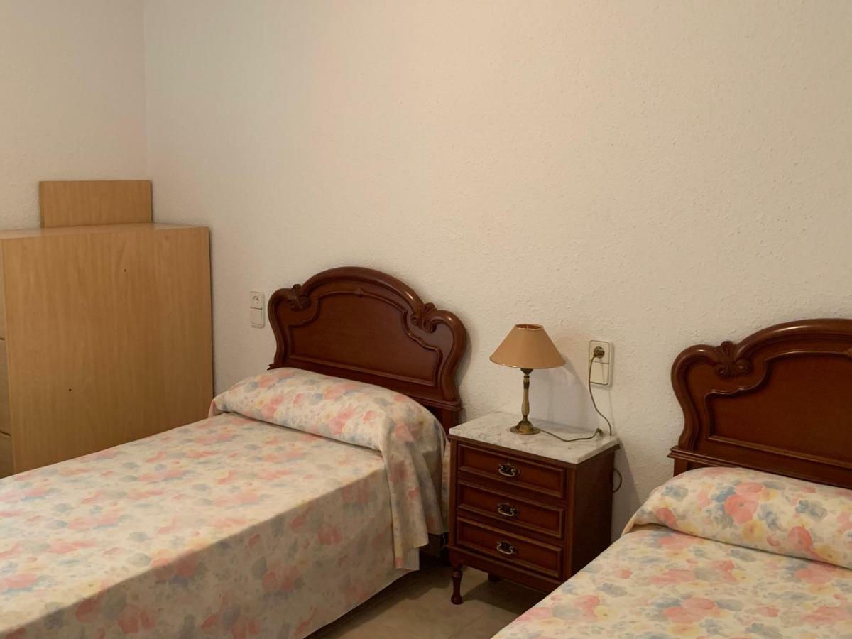 Apartamento Cambrilsfornia Exterior foto